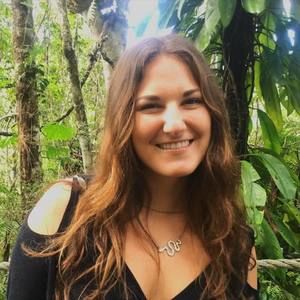 Meet your Posher, Lauren